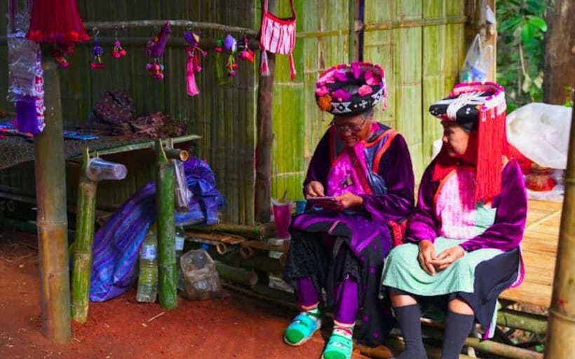 Chiang Mai: White & Blue Temples, Black House & Hill Tribes - Value & Practical Tips