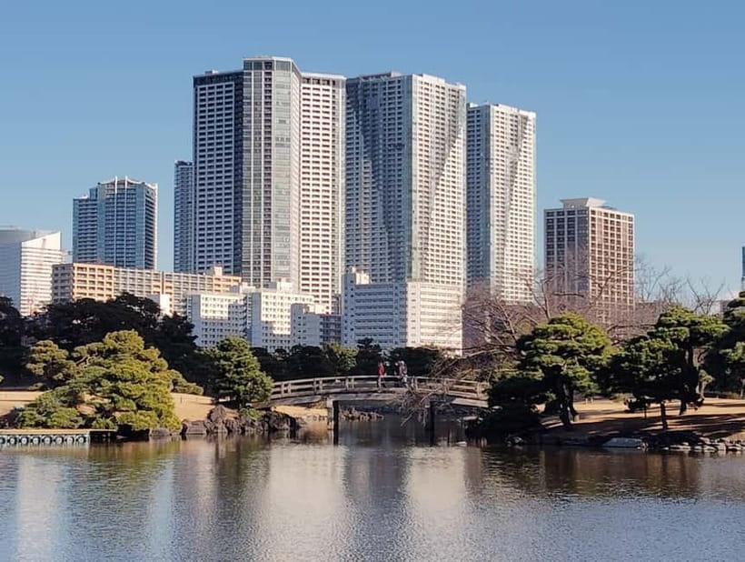 Tokyo: Hama-rikyu Garden Guided Tour with Entry Ticket - Discover Tokyo’s Hama-rikyu Garden with a Guided Tour: An Authentic and Tranquil Escape