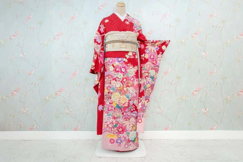 Osaka: Furisode Kimono 1-Day Rental - Experience Breakdown