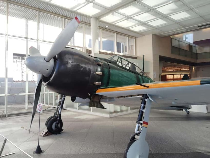 Tokyo: Yasukuni Shrine and Yushukan Museum Guided Tour - What is the Yasukuni Shrine and Yushukan Museum Tour?