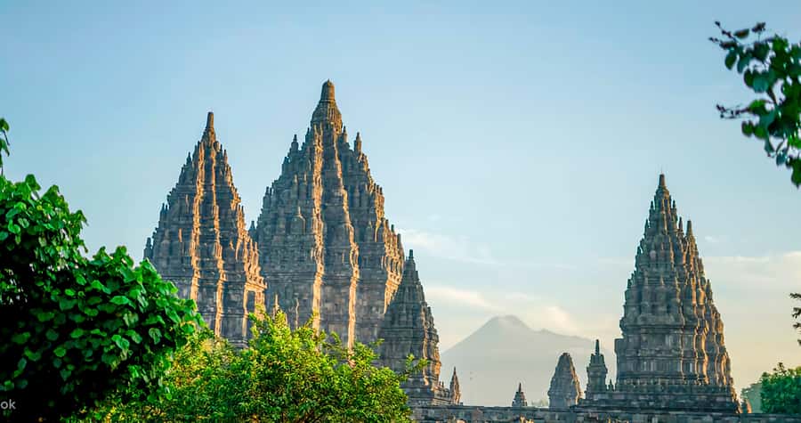 Yogyakarta : Prambanan early morning guided tour - Why Choose the Prambanan Early Morning Guided Tour?
