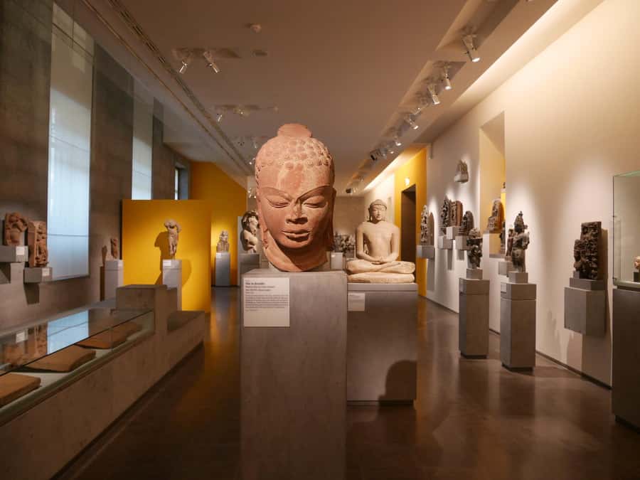 Guimet Museum: Guided Tour of the Religions of the Indian World  Ticket Included - Exploring the Indian Religions through Art at the Guimet Museum