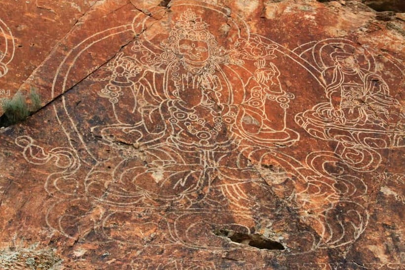 Tamgaly-Tas: A Journey to the Ancient Buddha Cliffs - Key Points