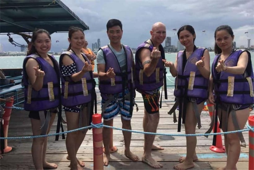 Pattaya: Koh Larn Parasailing and Beach Day Trip with Lunch - What Makes This Tour Stand Out?