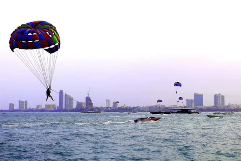 Pattaya: Koh Larn Parasailing and Beach Day Trip with Lunch - Key Points