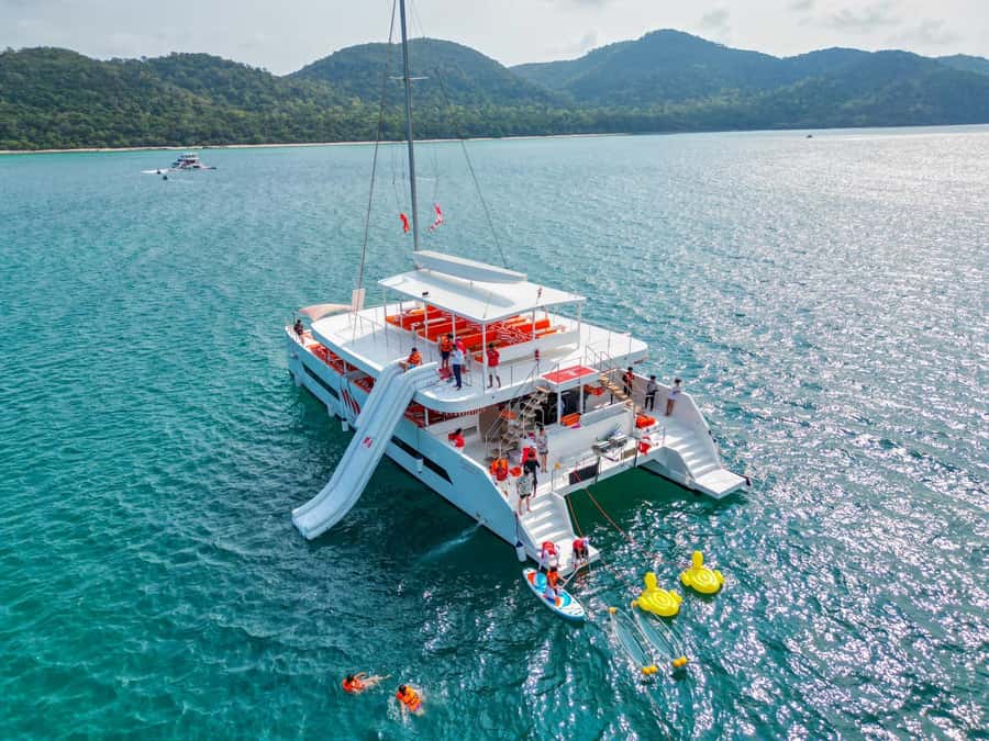 Pattaya: 3 Islands Hopping Day Tour on Catamaran with party - Final Thoughts