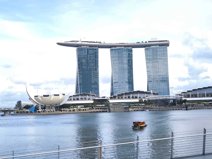 Singapore: Colonial to Post-Independent Past Walking Tour - A Deep Dive into the Singapore River’s Story