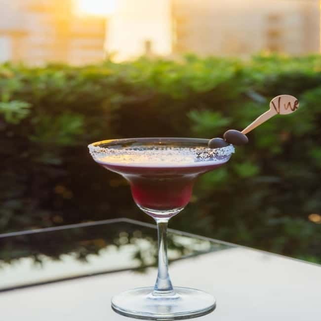 Bangkok: The Vue Bar Rooftop at Mercure Bangkok Sukhumvit 24 - The Sum Up