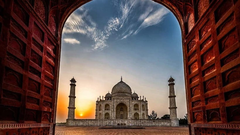 Private Guided Taj Mahal Tour with Skip TheLine Entry Ticket - The Itinerary: What You Can Expect