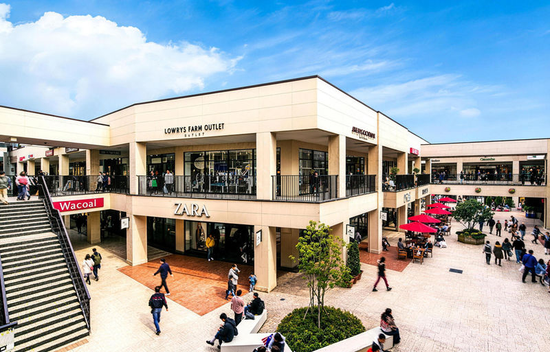 Shiga Mitsui Shiga Ryuo Outlet-Mentaiko Park-Lake Biwa Observation Deck/Arashiyama Sanzen-in - A shopping stop with room to browse