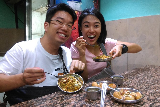 Experience Varanasi Tour: 2 Days Private Guided Tour - Day 1: From Hidden Markets to Silk Weaving