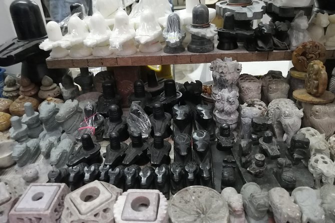 Market Tour of Varanasi - Exploring the Market Tour of Varanasi in Detail