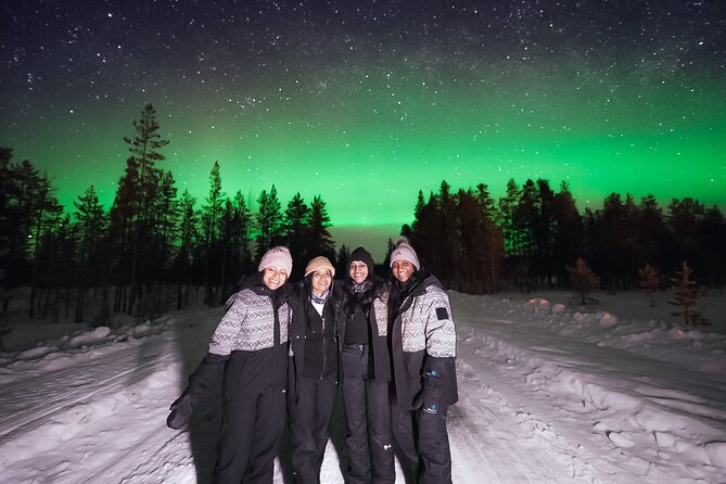 Rovaniemi: Northern Lights Pro Guaranteed - Unlimited (PRIVATE) - A Closer Look at the Tour