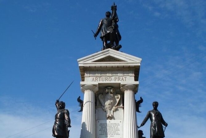 Valparaiso Highlights Walking Tour with A Guide - The Experience: What Travelers Can Expect