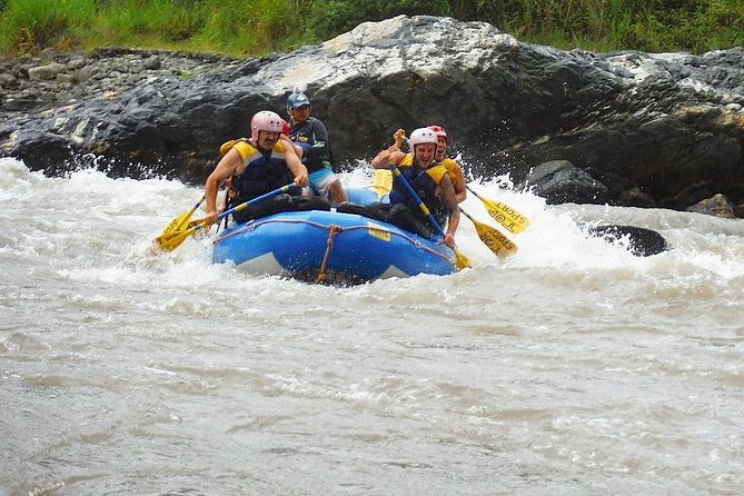 Rafting Baños Ecuador level III+ and IV - An In-Depth Look at the Baños Rafting Experience