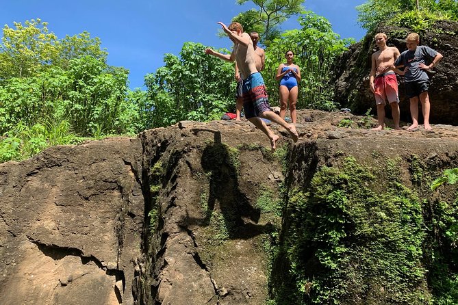 Wet & Wild: Tamanique Waterfalls + Craft Beer sampling & Lunch - Discovering Tamanique Waterfalls: A Tropical Hideaway