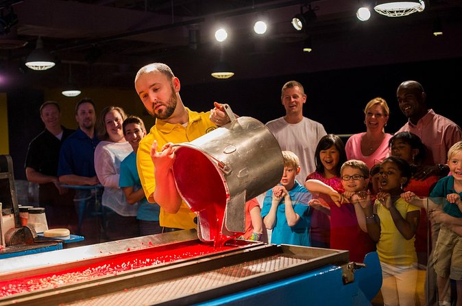 Mall of America®: Crayola Experience - Creating Your Own Crayon