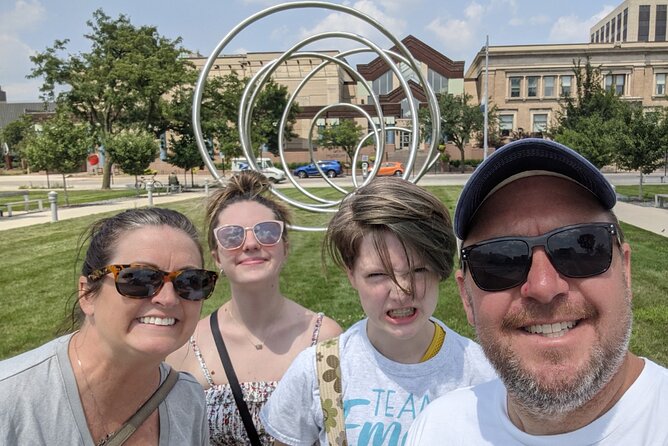 Cedar Rapids Scavenger Hunt Interactive Walking Tour - Key Points