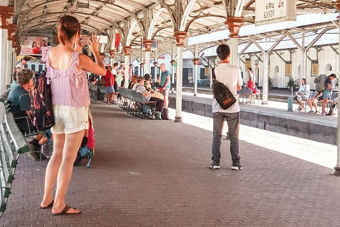 Kandy to Nanu Oya train ride on (Train No: 1005 "Podi Menike") - Authenticity and Comfort