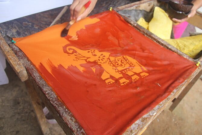 Interactive Batik Workshop and Lessons in Sri Lanka - A Deep Dive into the Batik Experience in Kandy