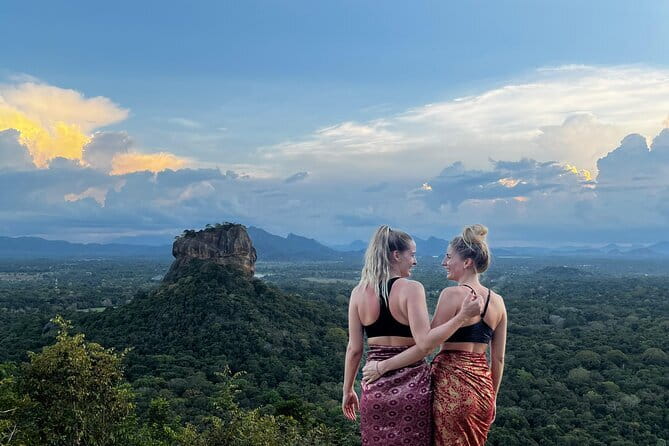 Kandy Sigiriya Rock and Village Safari Day Trip - Exploring the Sigiriya and Dambulla Highlights