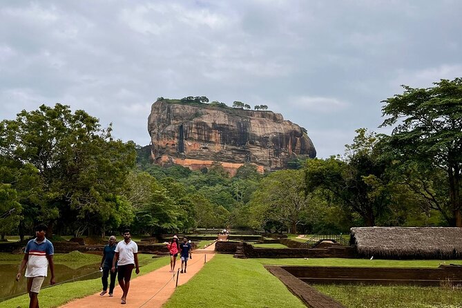Ambuluwawa Tower and Kandy City Tuk Tuk Tour with Epic views - Good To Know