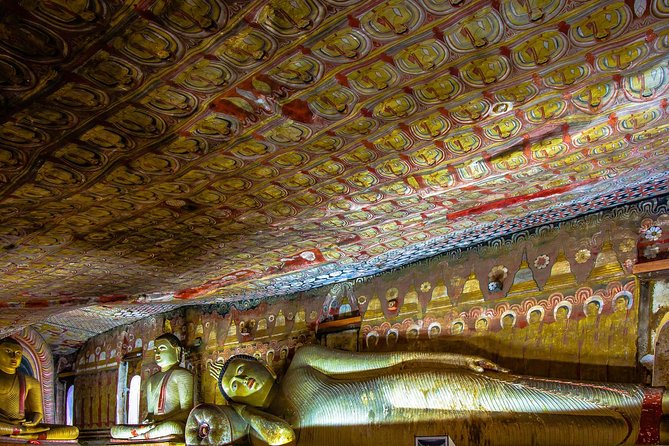 Day tour from Kandy to Sigiriya,Pidurangala Rock & Cave Temple - FAQ