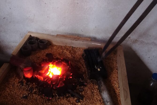 Galle: Traditional Jewelry Making Workshop with snacks - Who Should Book This Experience?