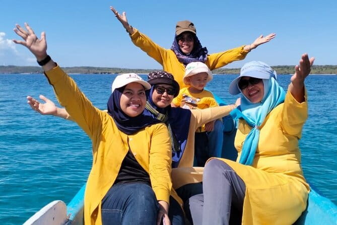 One Day Tour Pink Beach East Lombok Excursion - An In-Depth Look at the Itinerary