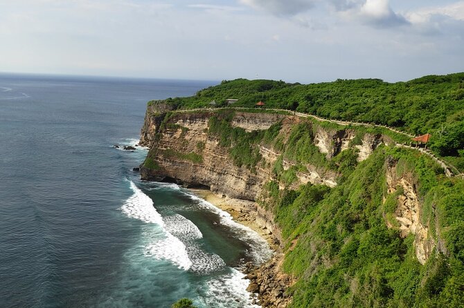 Uluwatu Cliff Temple sunset Tour with Kecak Show and Sea Food Dinner at Jimbaran Beach - Value and Considerations