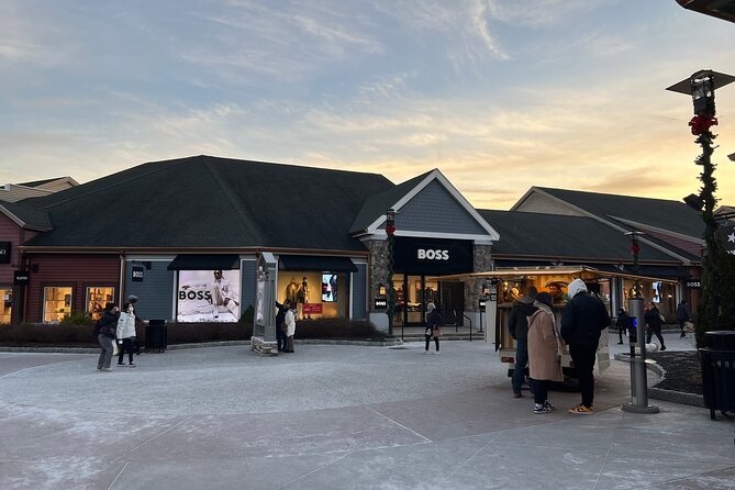 Black SUV - 7hs Staying Woodbury Outlets - Up to 6pax - Free Tax - FAQs