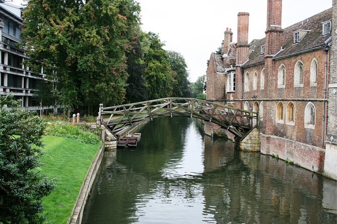 Cambridge Scavenger Hunt and Highlights Self-Guided Tour - Who Will Love This Tour?