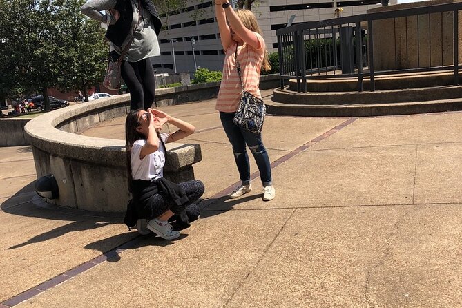 Participate in a Fun Scavenger Hunt in Santa Fe by Wacky Walks - Who Will Love This?