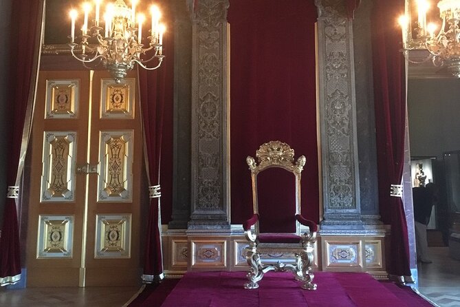 Guided tour of the castle with an introduction to architecture and the Dresden stable yard - Who Should Consider This Tour