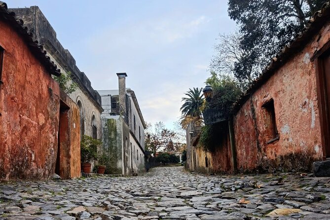 Walking tour around Colonia del Sacramento Old Town - Authenticity and Local Recommendations