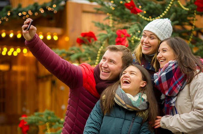 Get in the holiday spirit with a scavenger hunt by Holly Jolly Hunt in Milwaukee - Authentic Perspectives from Participants