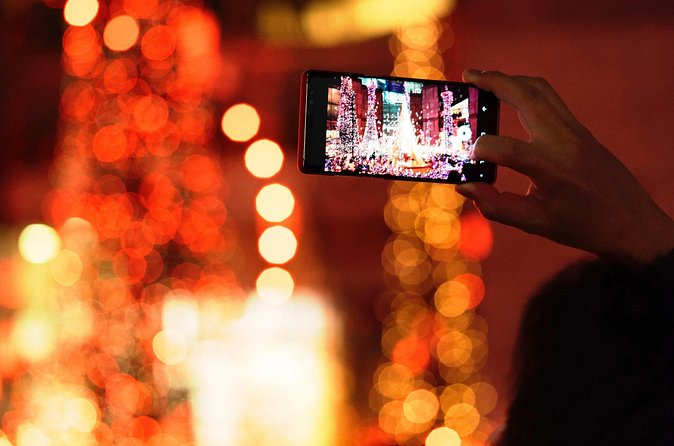 Get in the holiday spirit with a scavenger hunt by Holly Jolly Hunt in Milwaukee - Final Thoughts: Who Should Consider This?