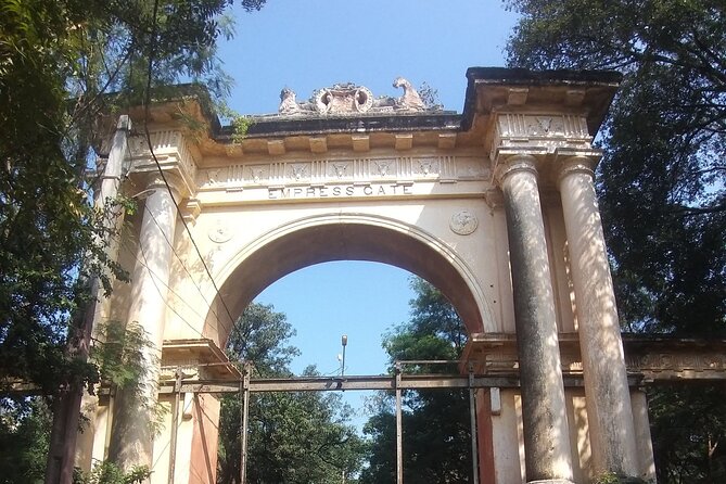 Hyderabad Heritage Tour: Museums, British Residency &Paigah Tombs - FAQs