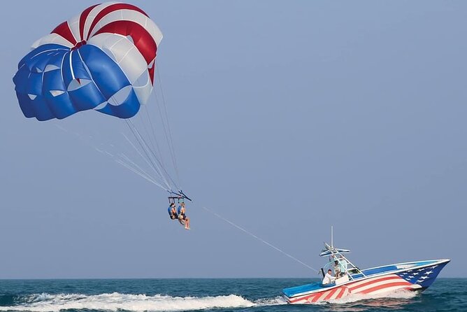 Parasailing Excursion in South Padre Island - A Closer Look at the Parasailing Experience on South Padre Island