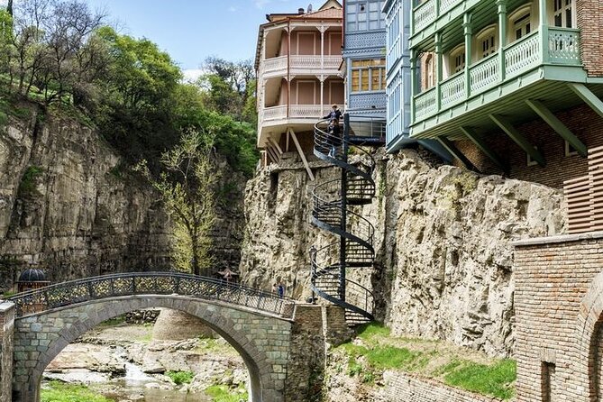 Old tbilisi walking tour & wine tasting - Who Should Consider This Tour?