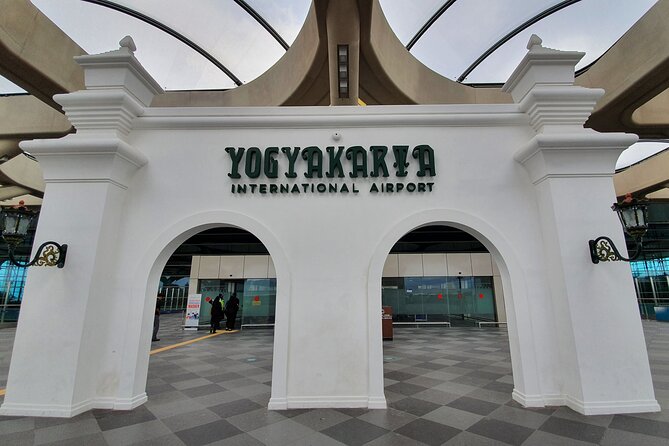 Yogyakarta Private Departure Transfer- Yogyakarta Hotel to Airport - How the Service Works: From Hotel to Airport