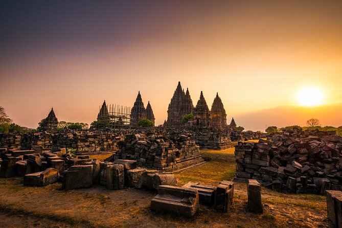 Prambanan Sunset UNESCO, Sukuh, And Cetho temple Hindu Journey - Key Points