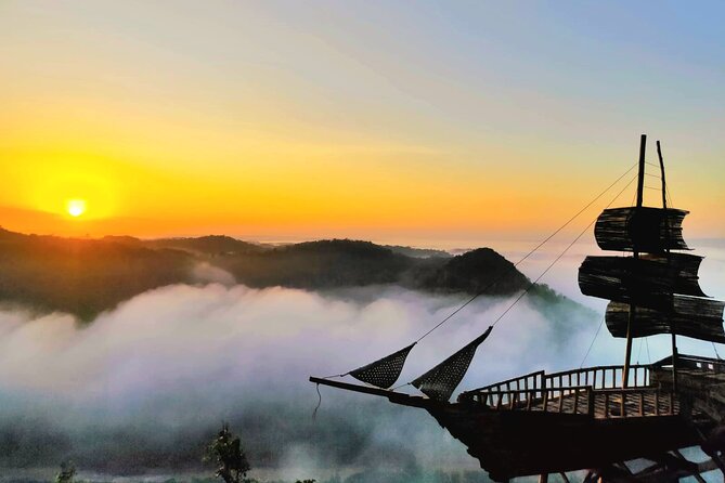 Yogyakarta: SUNRISE Above Cloud & Explore UNESCO Temples w/ GUIDE - What Travelers Say
