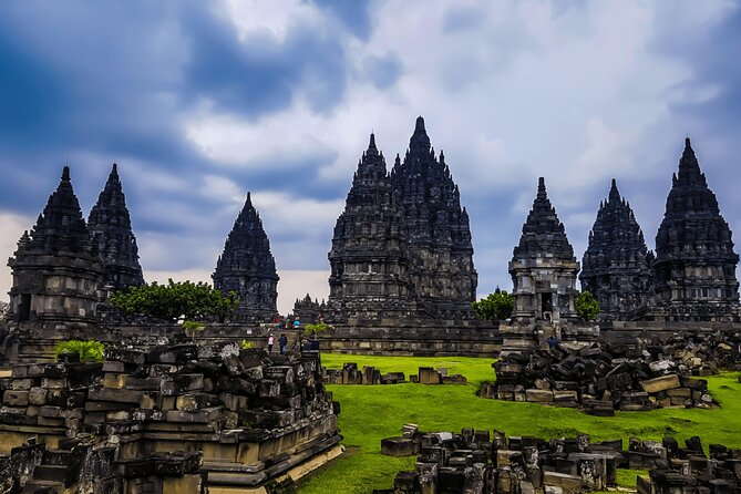 Yogyakarta Borobudur sunrise Guarantee Climb up and Prambanan - Why This Tour Stands Out