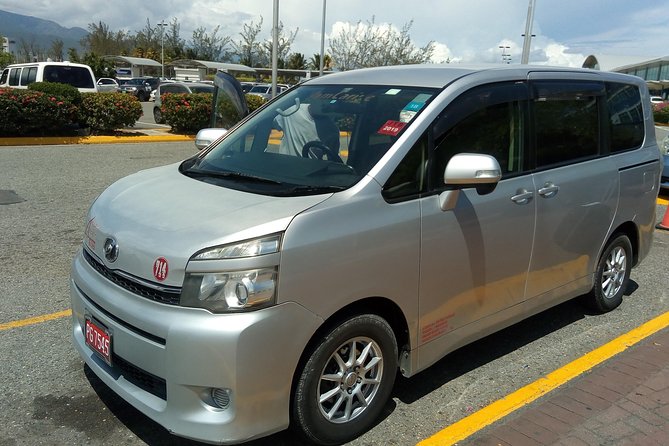 Falmouth Hotels Private Roundtrip Airport Transfer from Kingston Airport (KIN) - Who Should Consider This Transfer?