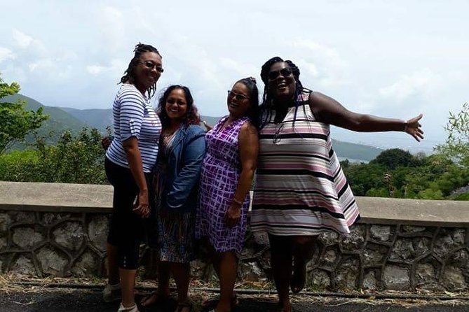 Kingston Airport pick-up - Authentic Experiences from Other Travelers