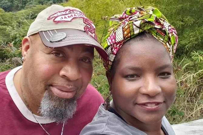 Kingston Airport pick-up - Who Should Book This Transfer?