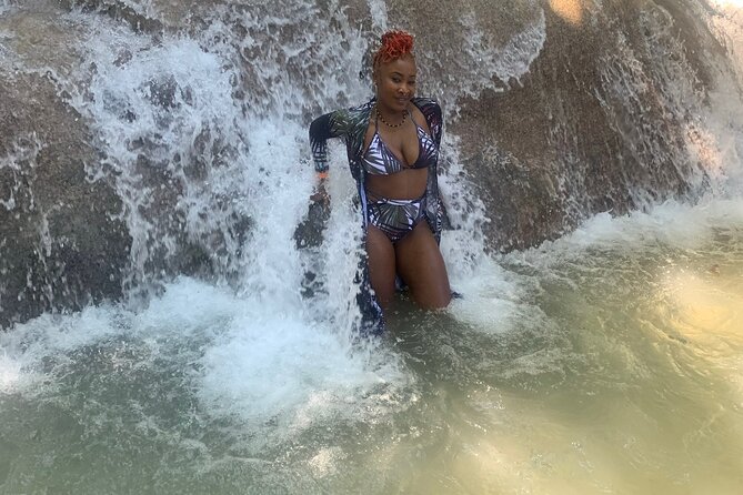 Dunn's River Falls, Zipline Adventure from Kingston - Lunch and Relaxation: Tasting Jamaica