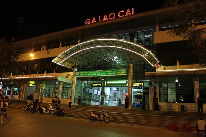 Sapa Hanoi Overnight Train - Shared 4 Berth Cabins - What’s Included and What’s Not