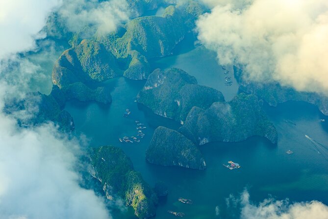 Halong Bay Seaplane- A bird's eye view experience from Sky ( 25') - What the Reviews Tell Us
